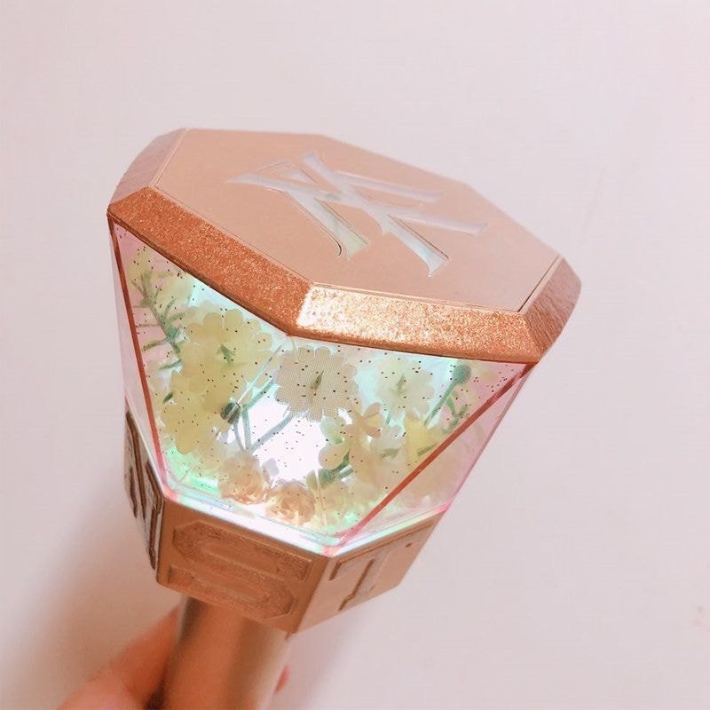 요즘 많이보이는 아이돌 응원봉 커스텀.jpg | 인스티즈