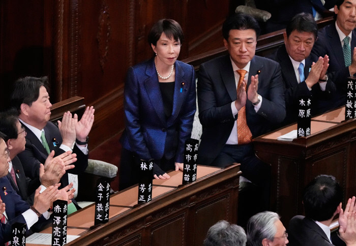 반미 국가가 되어도 할말 없는 지난 1년간 트럼프와 일본과의 관계 | 인스티즈