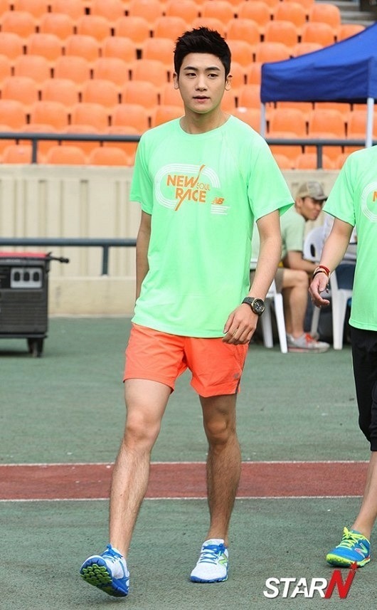 의외로 다리털 수북한 남자 연예인 (반전 & 깜놀 주의!) | 인스티즈