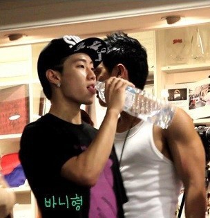 평소에 물먹는 양이 어마어마한 박재범....jpg | 인스티즈