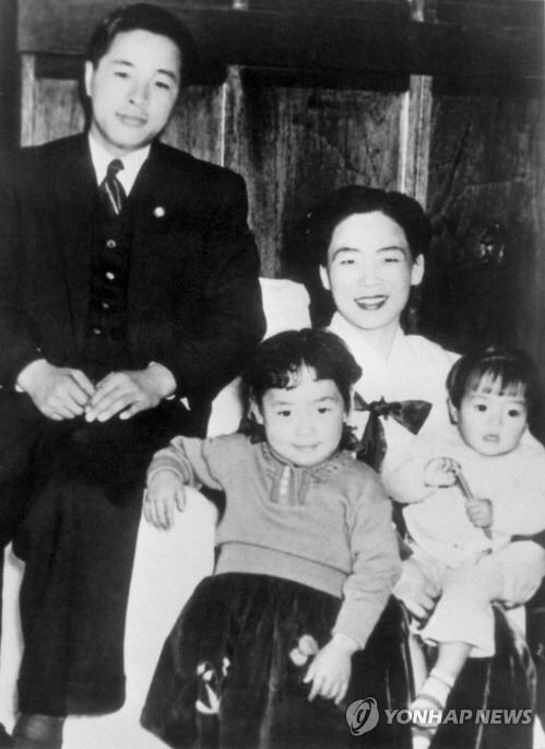 한국 근대사에서 전무후무한 인물이긴 했던 엔초비 프린스 김영삼 전대통령.jpg | 인스티즈