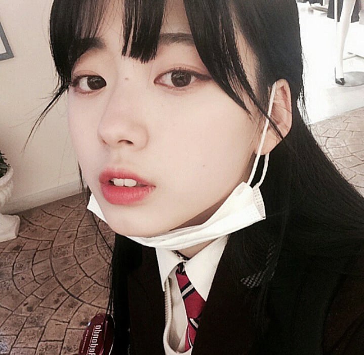 앞니에 딱밤한번 때려보고싶게생긴 신세휘 | 인스티즈