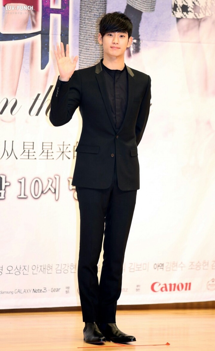 심한 김수현 얼굴 크기 ㄷㄷㄷㄷㄷㄷㄷㄷㄷㄷㄷㄷ | 인스티즈