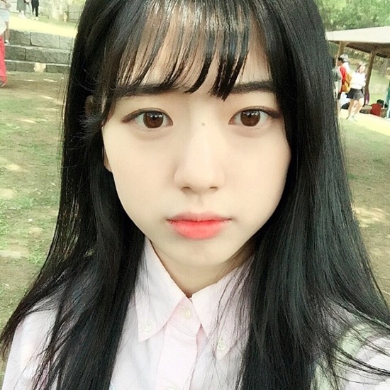 앞니에 딱밤한번 때려보고싶게생긴 신세휘 | 인스티즈