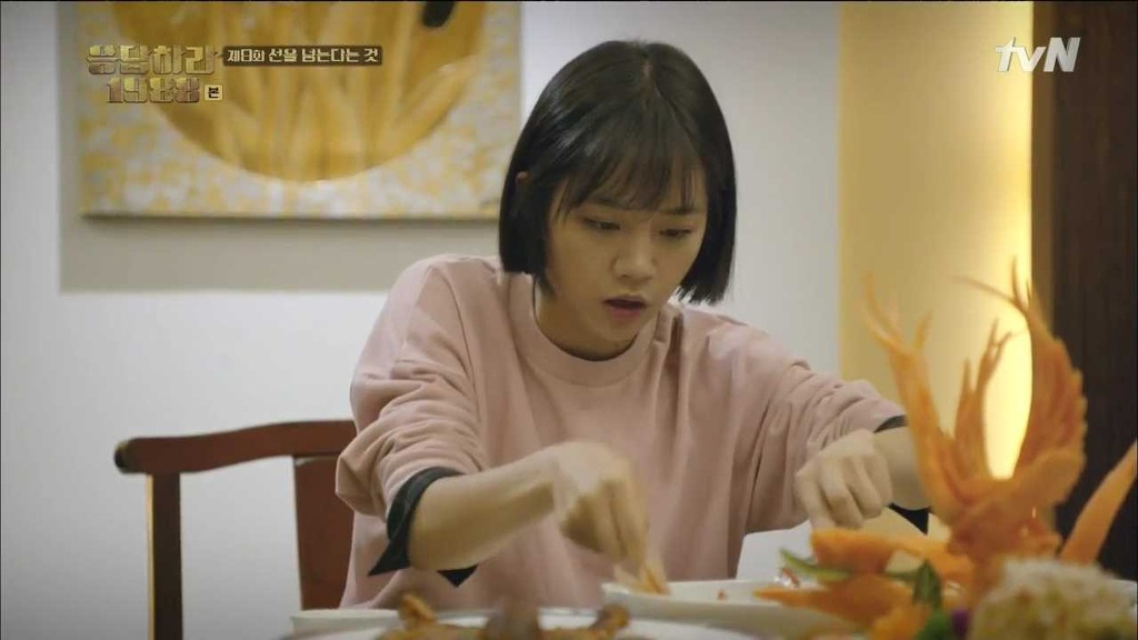 [응답하라1988] 속 깊은 덕선이를 사랑하게 만든 중국 에피.jpg | 인스티즈