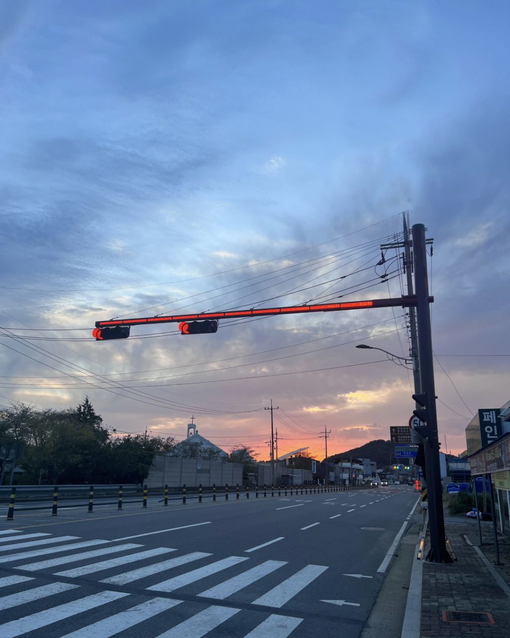 요즘 도입중이라는 LED 신호등 | 인스티즈