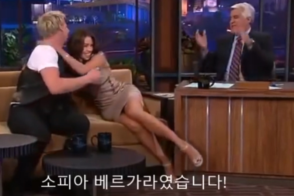 고든램지가 소피아 베르가라한테 토크쇼에서 한 행동들 .jpg | 인스티즈