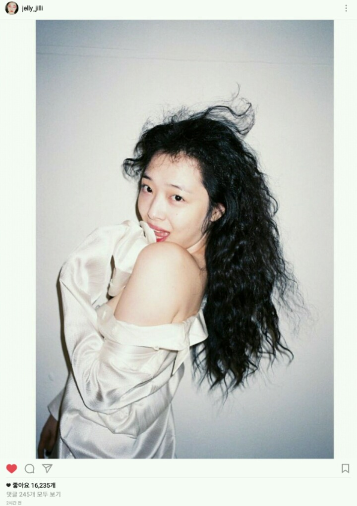 2시간 전에 올라온 따끈따끈한 설리 인스타 사진 | 인스티즈
