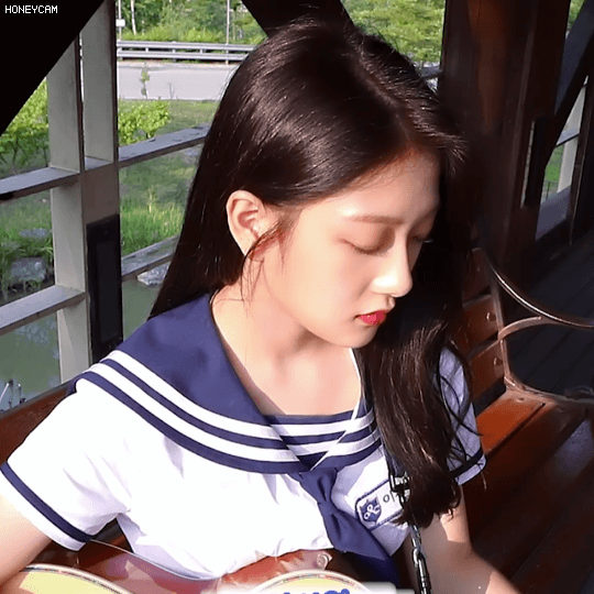아이돌학교 첫 공연 후기 좋은 학생.gif | 인스티즈