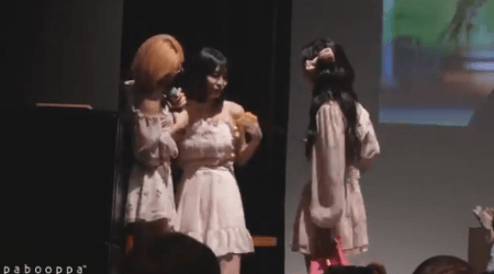 사나 &amp; 미나 - 돌아보고 올께요 &amp; 나연이에게 제압당하는 모모 ㅋㅋㅋ | 인스티즈