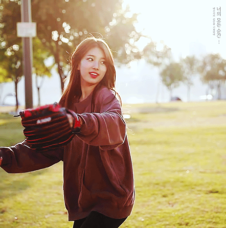 캐치볼하는 수지 | 인스티즈