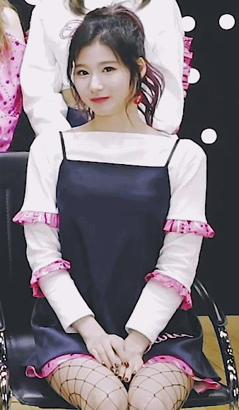 요망함 수치 높은 트와이스 사나.gif | 인스티즈