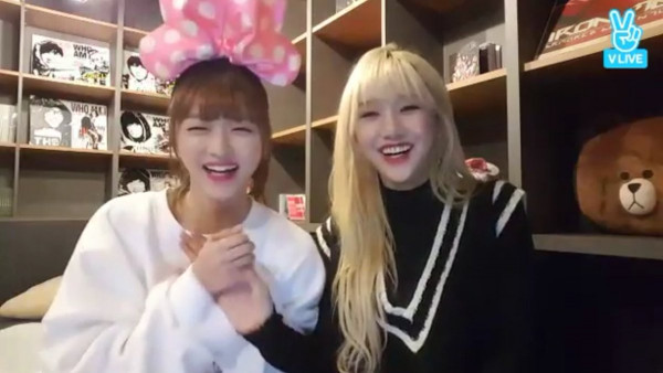 충격적인 오마이걸 유아의 손크기 | 인스티즈