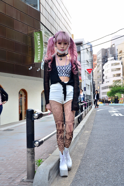 일본에서 타투 스타킹을 유행시킨 장본인 | 인스티즈