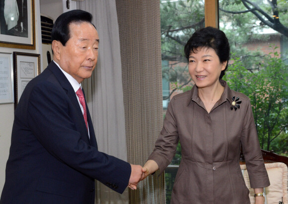 한국 근대사에서 전무후무한 인물이긴 했던 엔초비 프린스 김영삼 전대통령.jpg | 인스티즈
