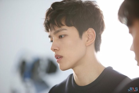 귀밑 턱선이 있는 L라인 가지고 있는 연예인들 | 인스티즈