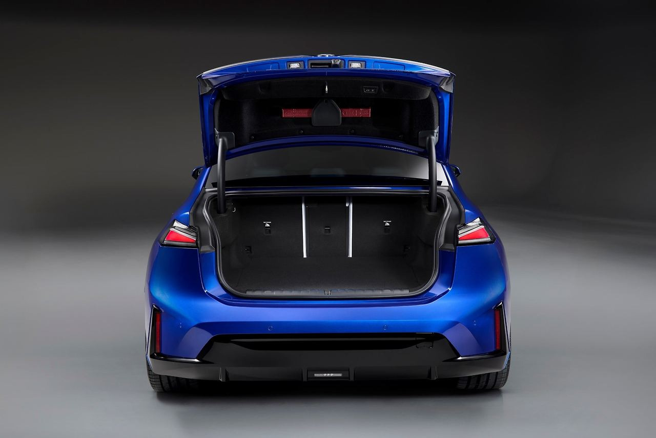 어제 정식 공개된 BMW i3 | 인스티즈