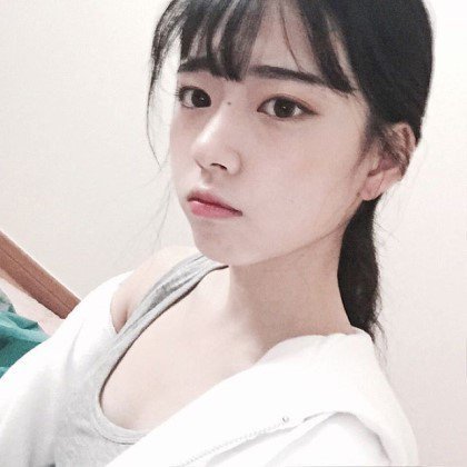 앞니에 딱밤한번 때려보고싶게생긴 신세휘 | 인스티즈
