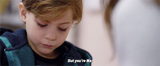 감금이란 소재를 다른 방식으로 풀어낸 영화 '룸' | 인스티즈