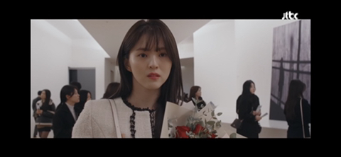 첫방한 '알고있지만'에서 가장 반응 좋았던 '나비의 첫 연애' 장면 | 인스티즈