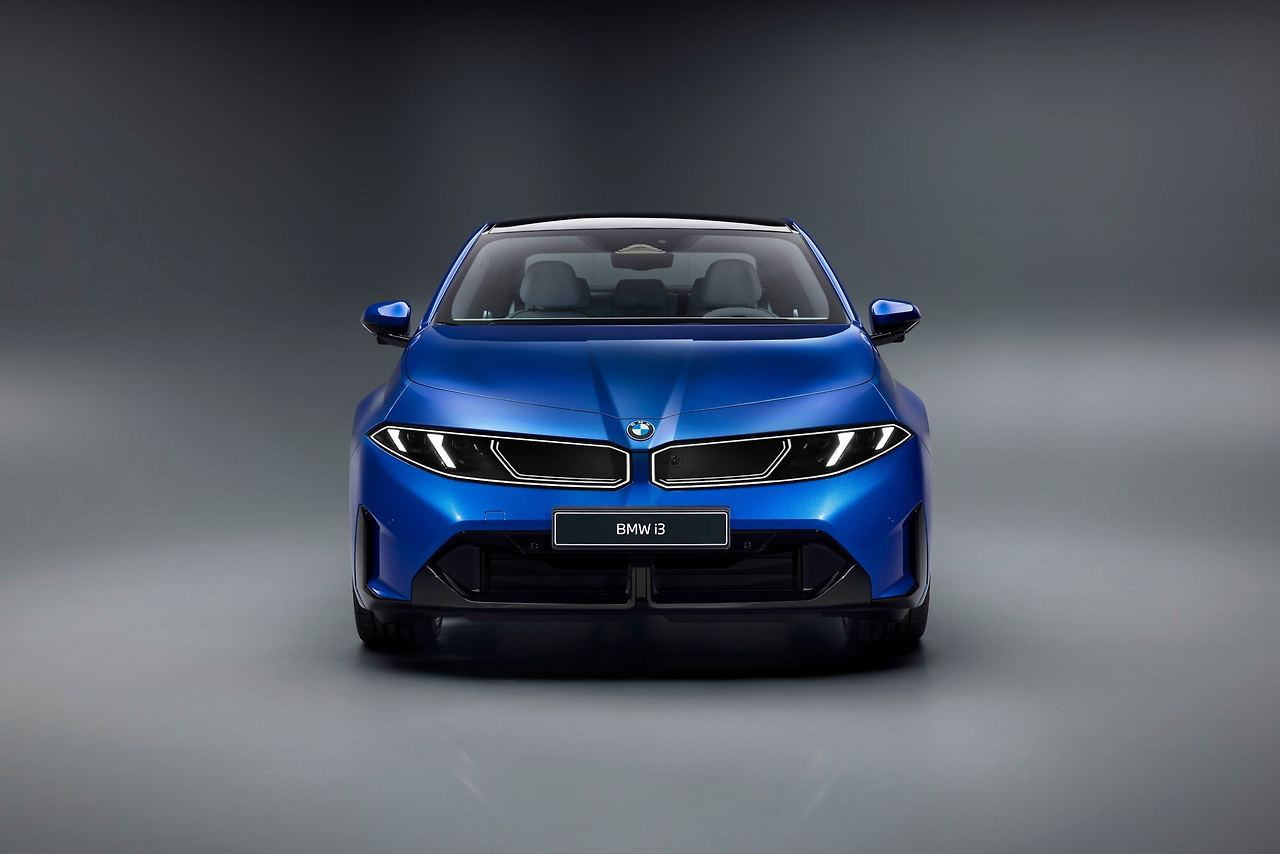 어제 정식 공개된 BMW i3 | 인스티즈