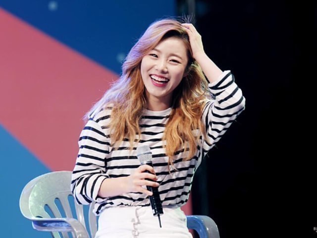 예쁘고 매력쩔고 얼굴 막쓰는 여자 아이돌 | 인스티즈