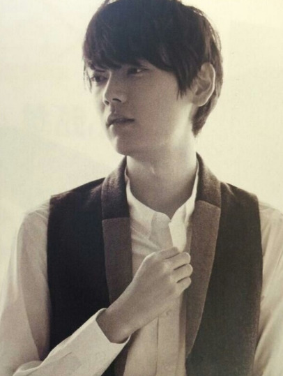 청순하고 여리여리한 분위기의 일본남자배우 2명 | 인스티즈