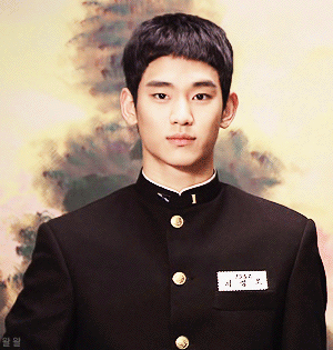 심한 김수현 얼굴 크기 ㄷㄷㄷㄷㄷㄷㄷㄷㄷㄷㄷㄷ | 인스티즈