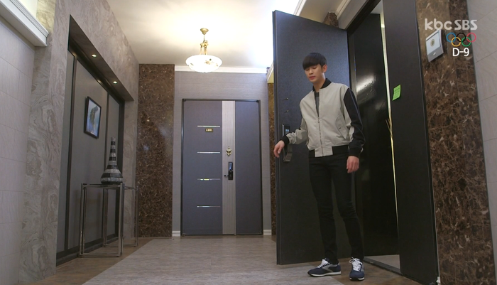 심한 김수현 얼굴 크기 ㄷㄷㄷㄷㄷㄷㄷㄷㄷㄷㄷㄷ | 인스티즈