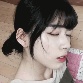 앞니에 딱밤한번 때려보고싶게생긴 신세휘 | 인스티즈