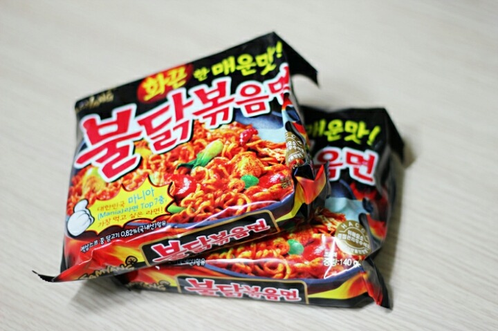 불닭볶음면 2개 먹기 가능 vs 불가능 | 인스티즈