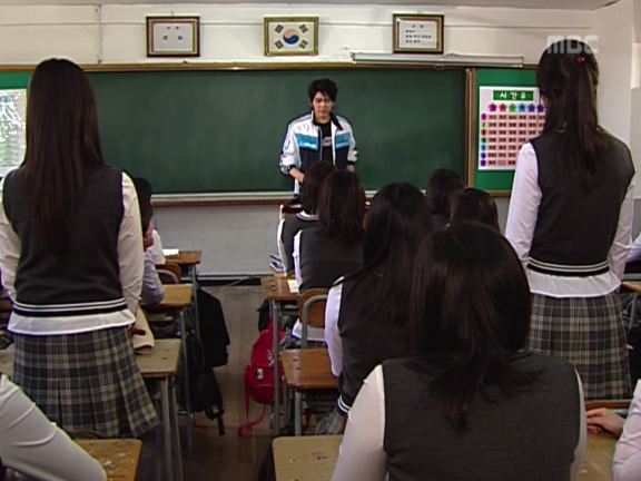 [거침없이하이킥] 짜리 강유미VS목돌이 나혜미.jpg | 인스티즈