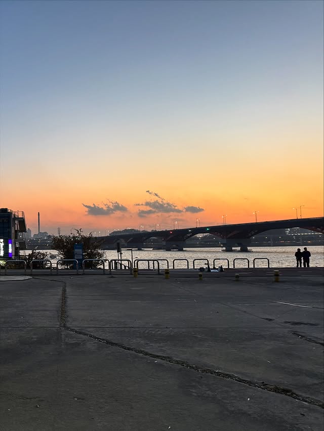 케이팝 팬이라는 미국 여배우의 한국 여행 인스타 사진들.jpg | 인스티즈