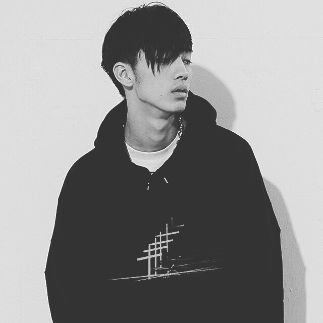 분위기 엄청 독특한 일본 99년생 남자 배우 .jpgif | 인스티즈