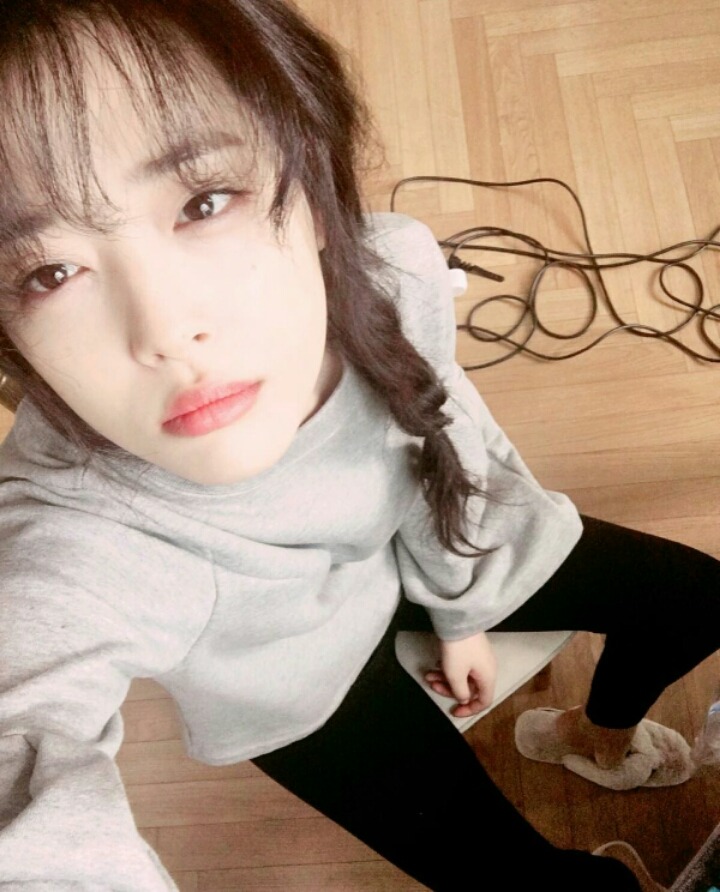 2시간 전에 올라온 따끈따끈한 설리 인스타 사진 | 인스티즈