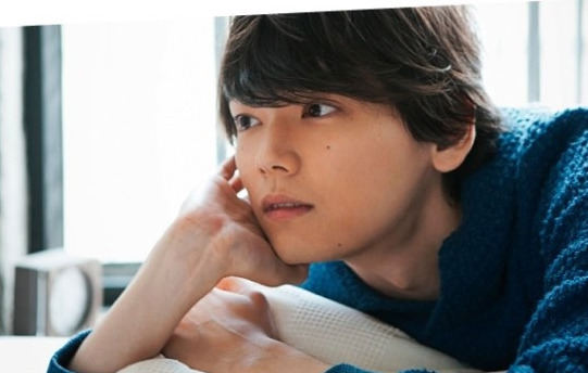 청순하고 여리여리한 분위기의 일본남자배우 2명 | 인스티즈