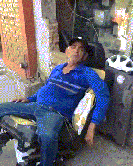 놀람주의) 사고난 시트에 앉으면 안되는 이유.gif | 인스티즈