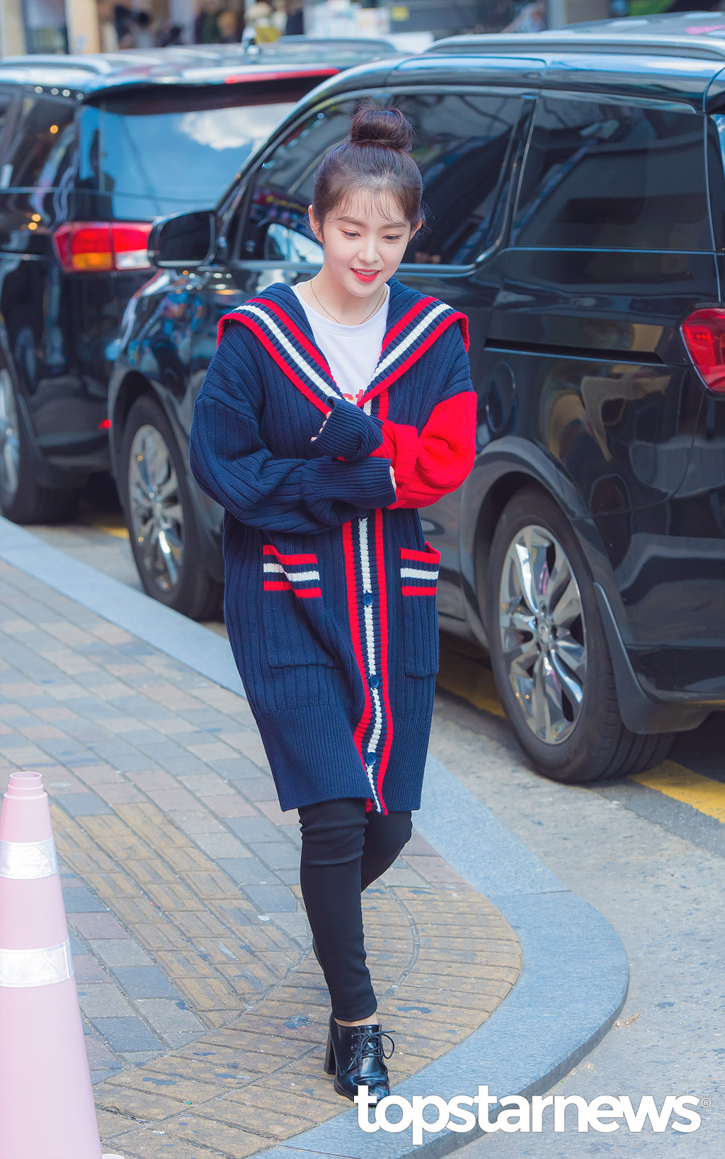 상당히 귀여운 똥머리 아이린.jpgif | 인스티즈