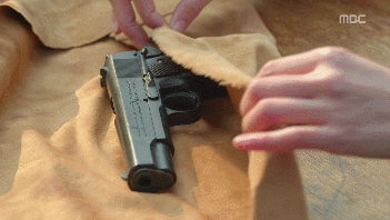 키스하는 것도 뭣도 아닌데 섹슈얼 텐션 개쩌는 장면甲.gif | 인스티즈