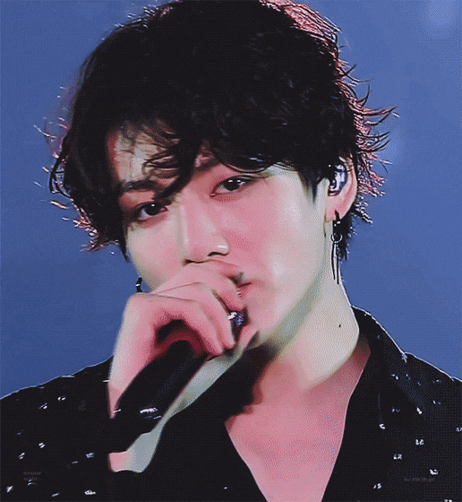 남자 머글들 댓글 폭발해서 화제가 됐던 방탄 정국 무대 | 인스티즈