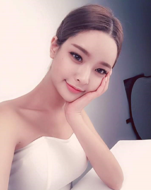 연예인 인맥쩌는 쇼핑몰 모델 | 인스티즈