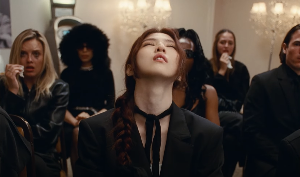 킹받는 연하남 그자체인 정국 솔로 뮤비 요약.jpgif | 인스티즈