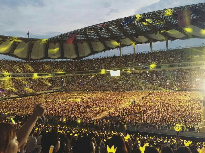 위험해 보이는 빅뱅 콘서트 밀도.jpg | 인스티즈
