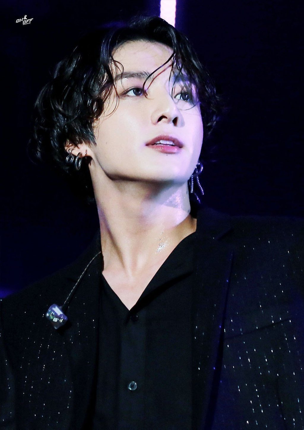 남자 머글들 댓글 폭발해서 화제가 됐던 방탄 정국 무대 | 인스티즈