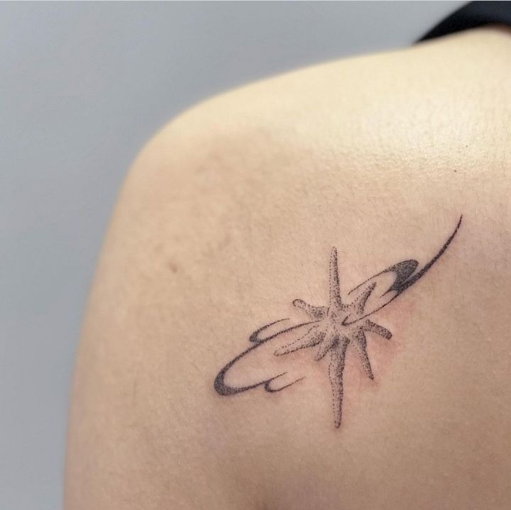 바늘로 한땀 한땀 찔러넣는 핸드포크 타투 | 인스티즈