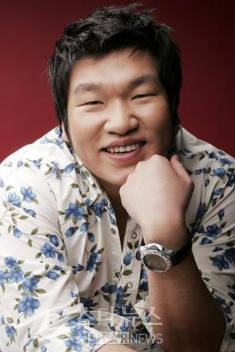 전형적인 중고딩때 일진 무리중에 꼭 있는 애들 (무릎꿇고들어오시긔) | 인스티즈