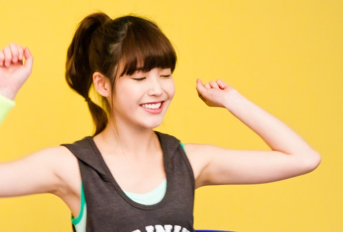 아이유 겨드랑이.JPG (페로몬) | 인스티즈