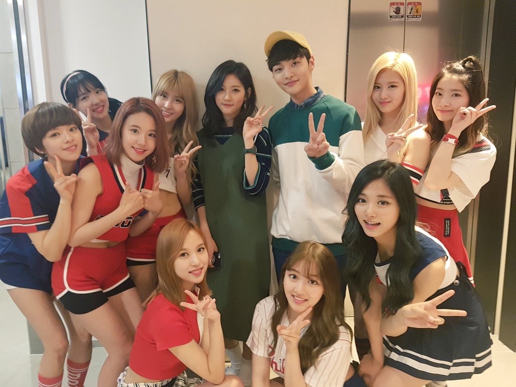 오늘자 트와이스 친목.jpg | 인스티즈