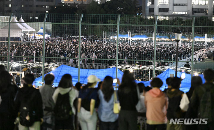 뉴진스 조선대 축제때 인파 4.5-5만명 추산 | 인스티즈