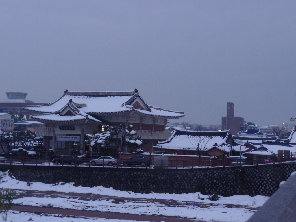 전주한옥마을 남천교 아치형의 아름다운 다리위의 한옥 누각 설경 및 야경 (안구정화) | 인스티즈
